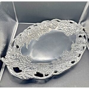 Arthur Court Oval Grape Serving Tray  Dish 1990 Signed 13"x 9" PreOwned